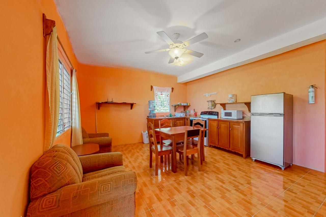 De Real Macaw Apartment Caye Caulker Exterior foto